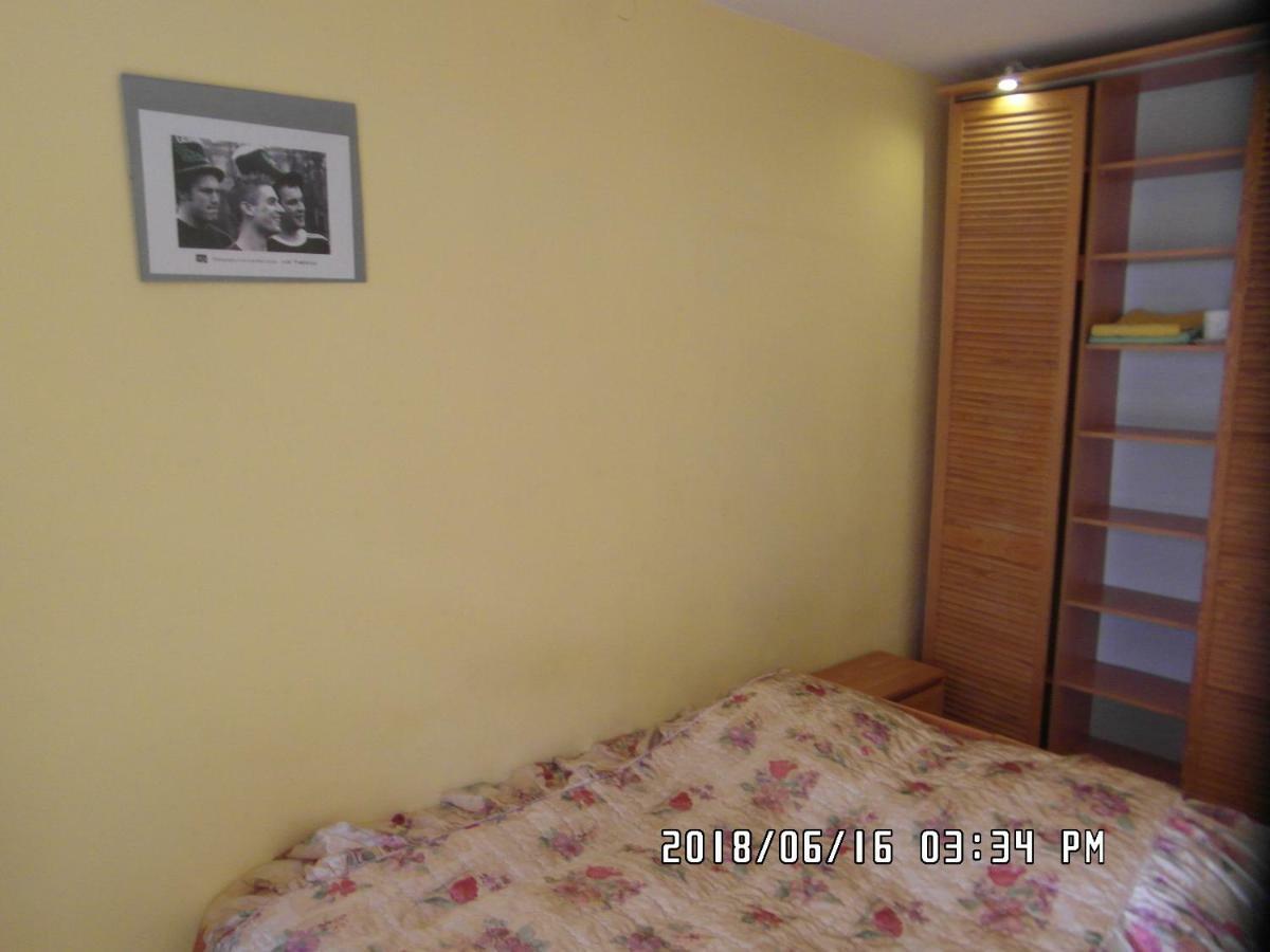 Iwona Hostel - Budget Rooms With Private Bathrooms 索波特 外观 照片